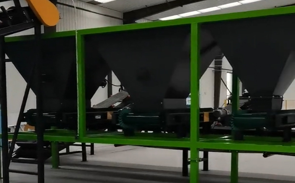 全自動化肥配料系統(tǒng)